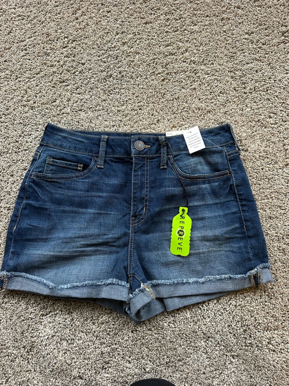 SO size 9 curvy shortie denim shorts NWT